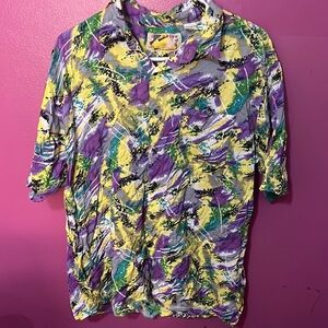 CREATIVE EDGE CRAZY WAVY SHIRT IDEAL FOR FESTIVALS SIZE XL